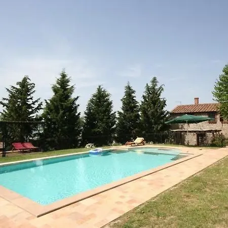 Villa Sleeps 10 Pool Wifi *
